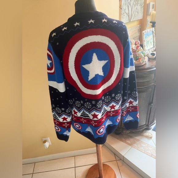 Captain America! Medium sweater! Stay warm in style this winter. - Picture 5 of 6